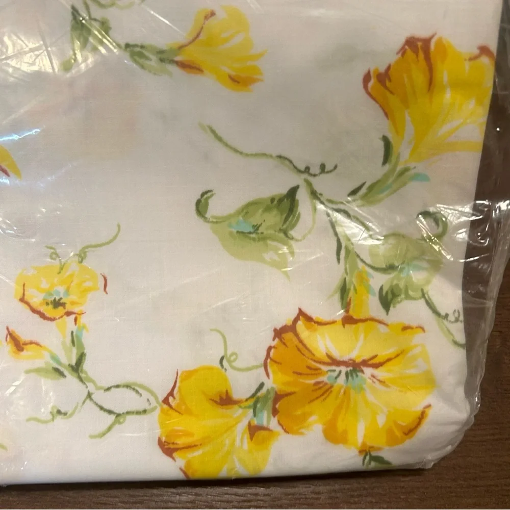 Vintage Springs Floral No Iron Double Flat Sheet 54 X 76‎